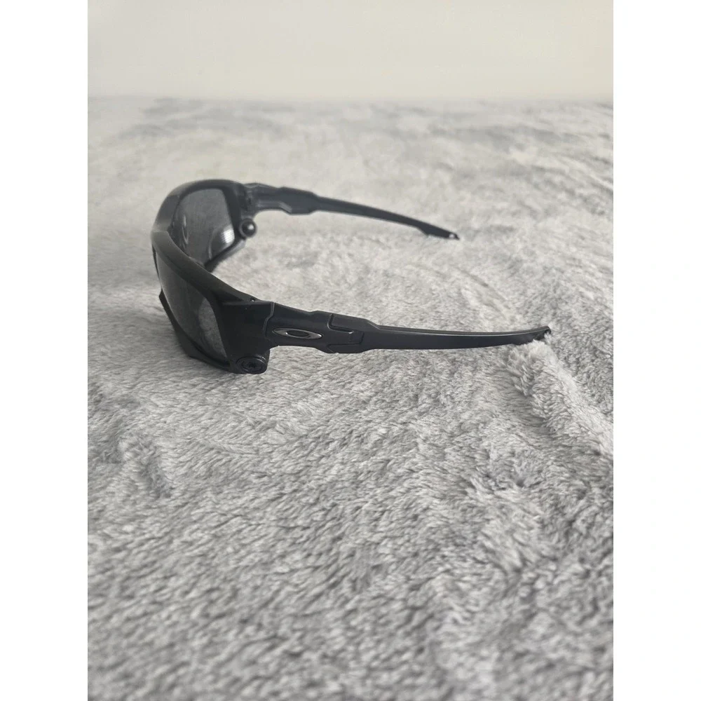 Oakley SHOCKTUBE Matte Black POLARIZED BALLISTIC Grey Sunglass OO9329-09